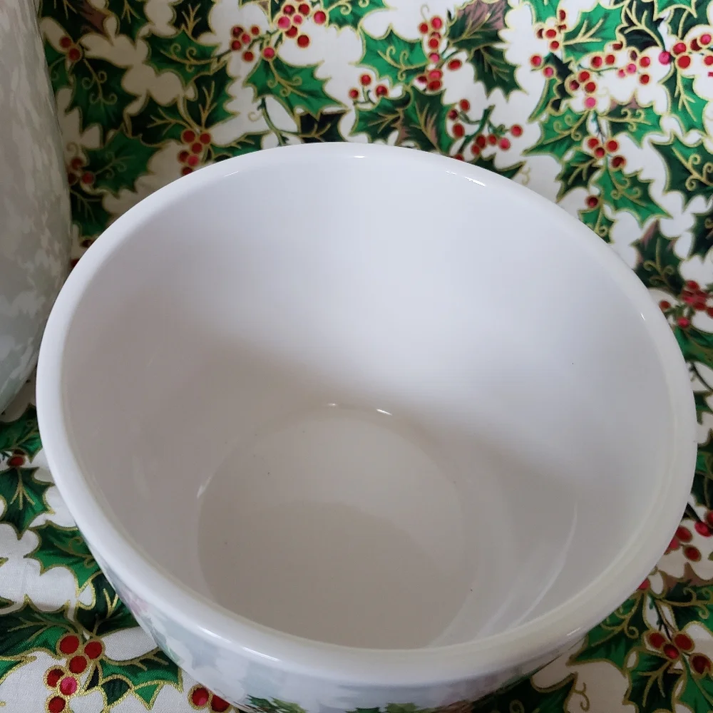 N/A christmas bowls